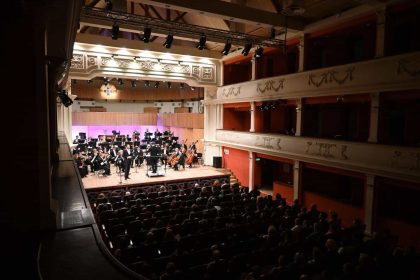 Anunt privind preturile biletelor la concertele de la Filarmonica Sibiu Lupes Este un an dificil pentru toata lumea video