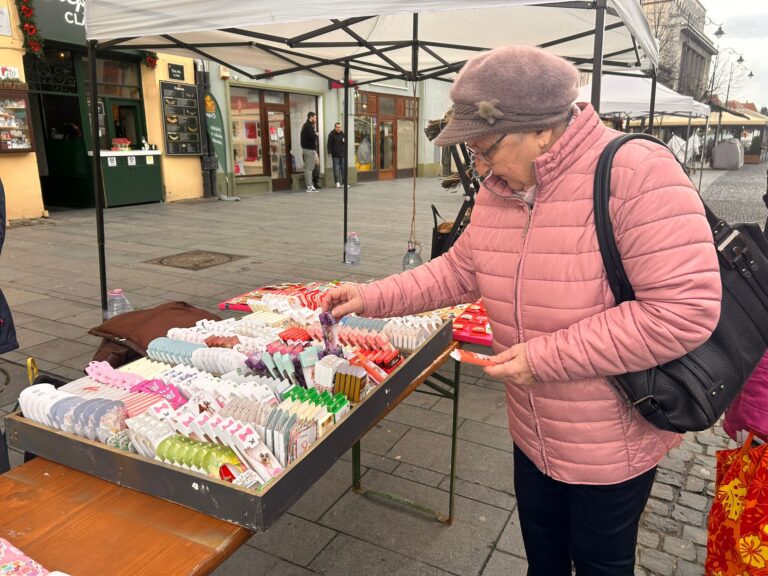 Au aparut primele martisoare pe Balcescu cele handmade si cele de 3 lei foarte cautate