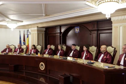 CCR a amanat pentru a cincea oara pronuntarea unei decizii privind pensiile speciale