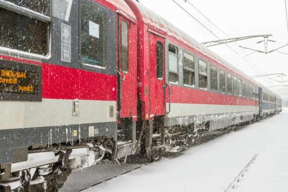 Coduri de vreme severa dar trenurile circula ce masuri a adoptat CFR Calatori