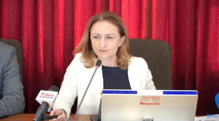 Daniela Cimpean dupa intalnirile cu Ministrul Sanatatii referitoare la noul spital judetean Am iesit din birou plangand