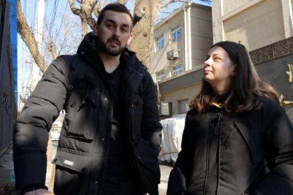 Doi turisti romani interzisi in Rusia pana in 2076 Ne au dezbracat si ne au elscortat ca pe niste infractori video