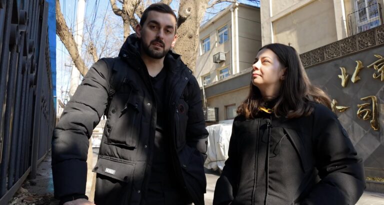 Doi turisti romani interzisi in Rusia pana in 2076 Ne au dezbracat si ne au elscortat ca pe niste infractori video