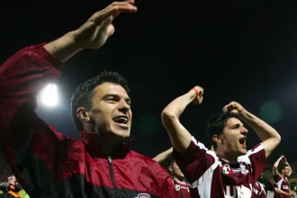 Duel intre doua foste legende ale Rapidului la FC Hermannstadt CFR Cluj Sper ca Pancu sa isi lase manusile norocoase acasa
