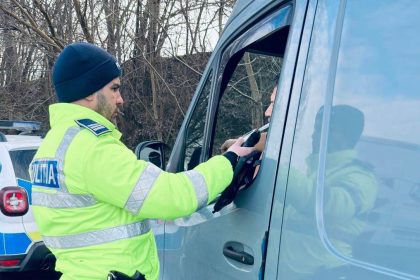 Filtre de politie pe DN1 in judetul Sibiu agentii verifica toate vehiculele