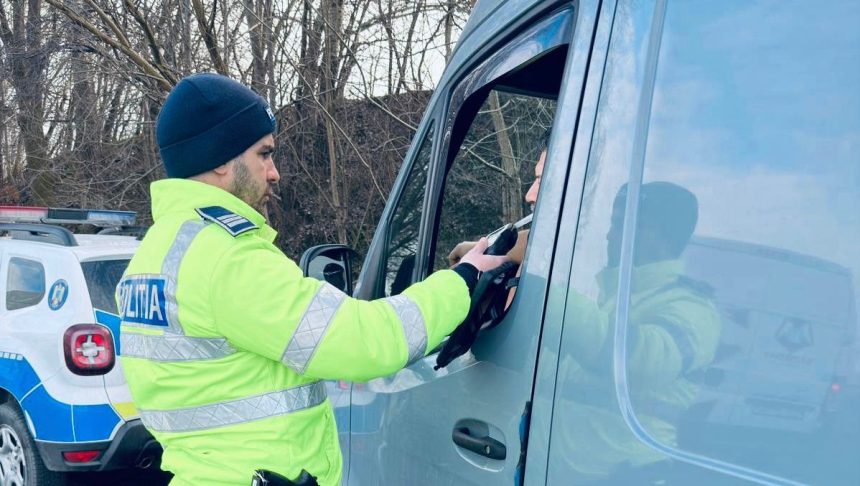 Filtre de politie pe DN1 in judetul Sibiu agentii verifica toate vehiculele