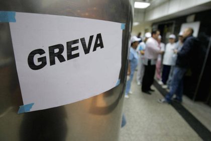 Greva de avertisment sindicalistii din peste 1500 de primarii din tara suspenda activitatea