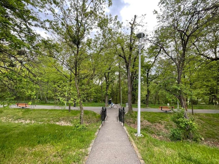 Intretinerea parcurilor din Sibiu se ridica la aproape 10 milioane de lei contractul este pe o durata de 3 ani
