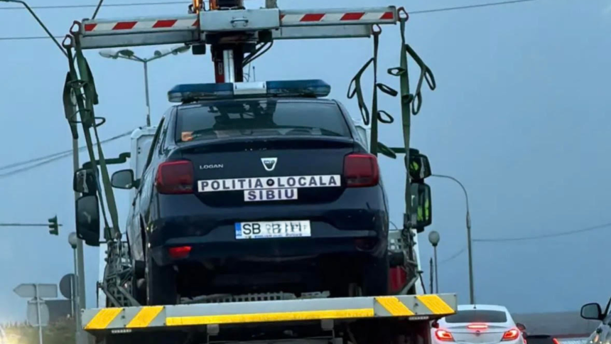 Masina Politiei Locale din Sibiu a fost ridicata explicatia Primariei dupa ce imaginea a devenit virala