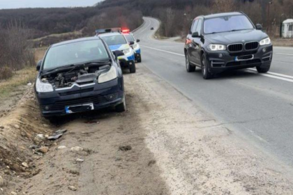 Masina vandalizata pe DN1 langa Sibiu de Ziua Indragostitilor i au furat catalizatorul si capota
