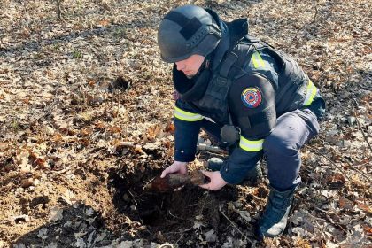 Munitie de razboi gasita in padurea Sopa au intervenit pirotechnistii foto