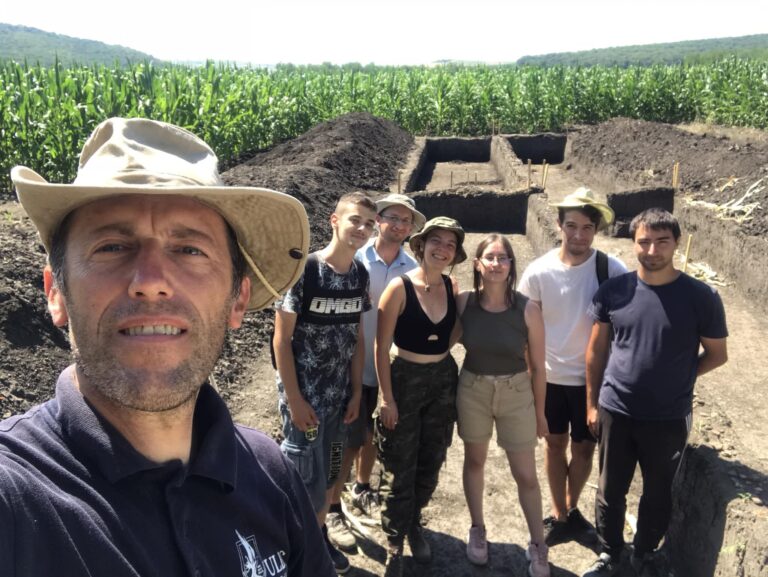 Profesor universitar din Sibiu numit in conducerea Fondului Cultural National Ioan Tiplic Est e o onoare