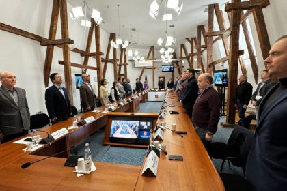 Sibiul pastreaza impozitele stabilite pentru 2026 plangerile unui consilier local si ale hotelierilor au fost respinse