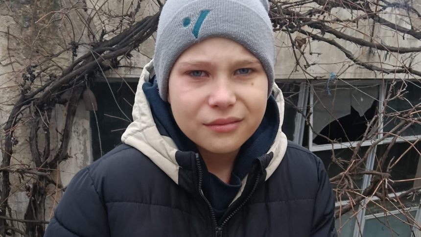 Un tanar fotbalist din Medias trece prin momente dificile Razvan are nevoie de ajutor pentru a inaltura o tumora pe creier