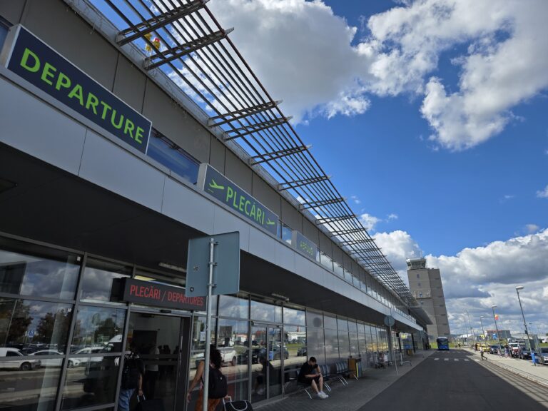 Zborul Sibiu Istanbul intarzie Vicepresedintele CJ Exista si niste demersuri mai complicate