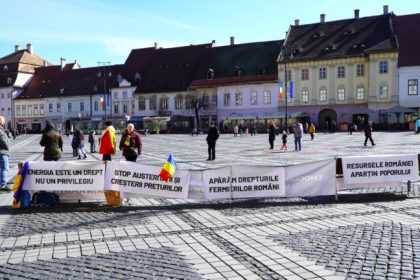 a doua zi de proteste in sibiu sau adunat 7 persoane vom veni zilnic pana pleaca guvernul