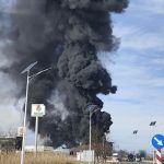 incendiu devastator in apropierea vestemului depozit de anvelope in flacari foto si video