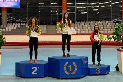 patinatorii din sibiu au stralucit la campionatul de juniori record national obtinut de anastasia bacila