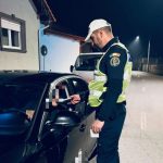 razie de ziua indragostitilor pe drumurile din judetul sibiu doi soferi surprinsi conducand sub influenta alcoolului foto