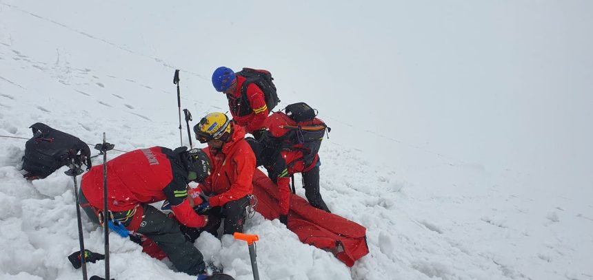 risc major de avalanse in zona Balea Lac se anunta ninsori abundente