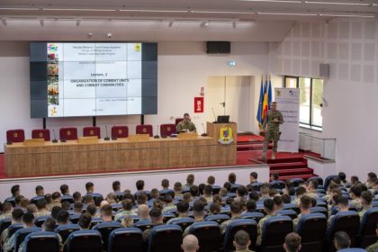 Academia Fortelor Terestre din Sibiu centru militar international studenti din SUA Coreea si Europa in sesiuni de antrenament foto