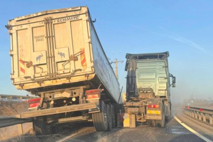 Accident pe A1 trafic oprit la iesirea spre Ocna Sibiului