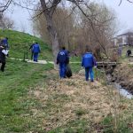 Angajatii Sistemului de Gospodarire a Apelor Sibiu au curatat efectiv Valea Sapunului