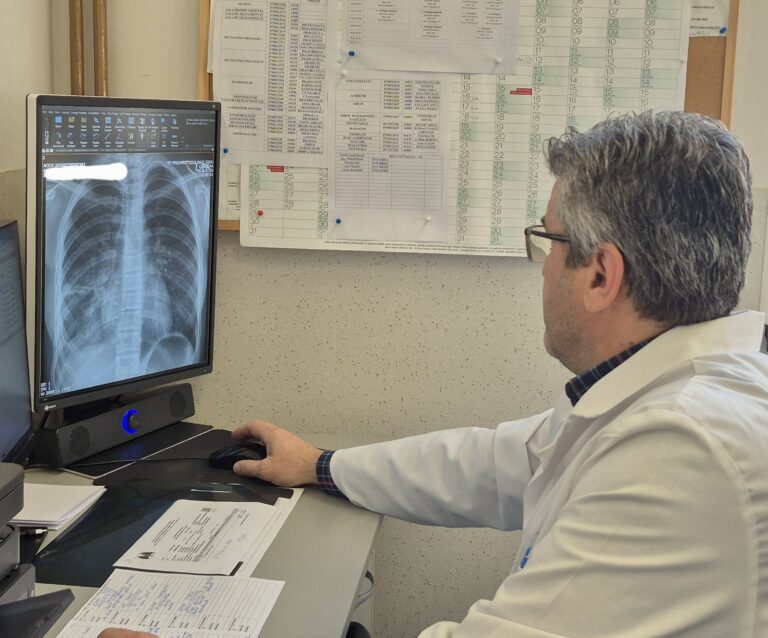 Avertisment din partea unui medic din Sibiu radiografia pulmonara nu se efectueaza de rutina