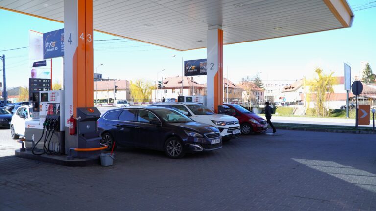 Benzina si motorina la benzinariile din Sibiu pretul a depasit 10 lei pe litru in mai multe statii din oras