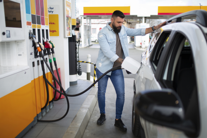 Benzina si motorina s au scumpit preturile de miercuri dimineata la statiile de alimentare din Sibiu