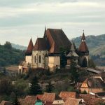 Cele mai vizitate biserici fortificate din judet Biertanul in frunte dar multe depend de omul cu cheia video