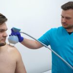 Clinica Reflexovital Sibiu lanseaza Terapia Shockwave Indepartaza durerea fara medicamente