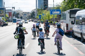 Conferinta la Sibiu despre modalitatile de transport al elevilor catre scoala in viitor