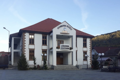 Copiii exprima primavara prin arta duminica 29 martie 2026 la Caminul Cultural Sadu