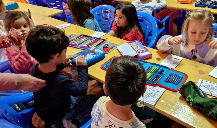 Creativitate si bucurie ateliare de primavara pentru copii in Medias foto