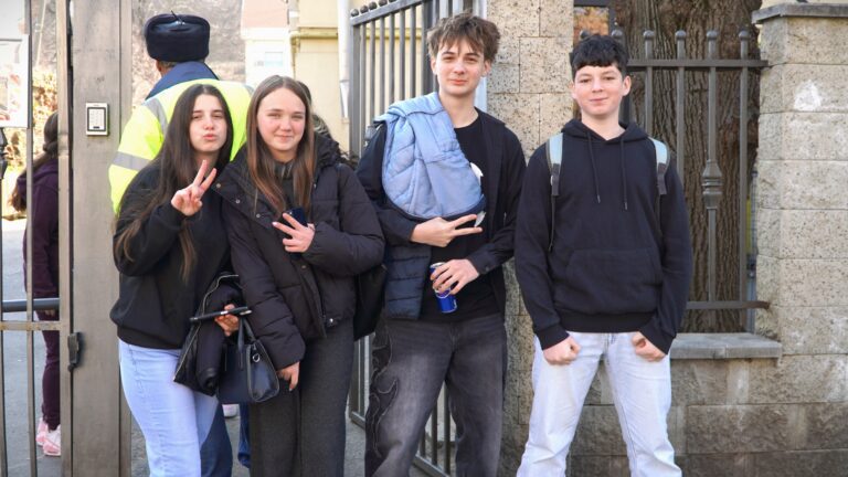 Elevii din Sibiu au avut dificultati la simularea de Limba Romana A fost simplu video