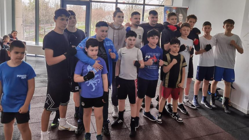 Fosta campioana Irina Stoica si a implinit visul a deschis o Academie de Box la Sibiu