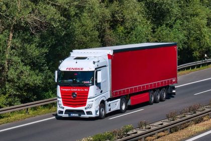 Furt ca in filme pe autostrada 15 tone de jeleuri disparute in plina zi