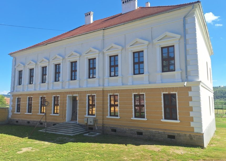 Hoghilag singura comuna din Romania cu doua scoli inteligente investitie de aproape 7 milioane de lei