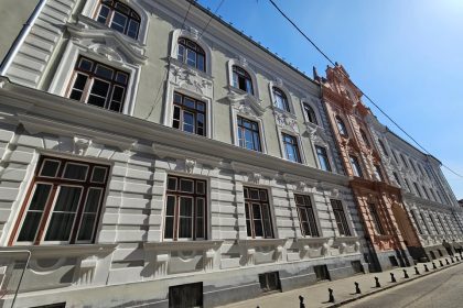 Lucrari avansate la Colegiul National Gh Lazar fatade reabilitate si aproape finalizate spatiile pentru Smart Lab