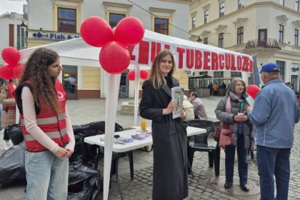 Medicii au protestat pe strazile din Sibiu pentru a attra atentia asupra tuberculozei