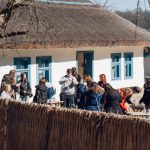 Muzeul ASTRA se transforma intr o clasa in aer liber mii de elevi iau parte la activitati interactive