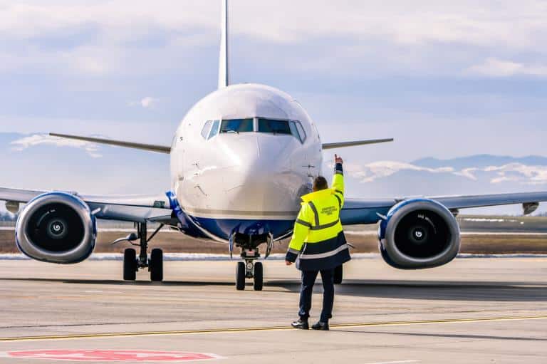 O companie aeriana de renume isi modifica regulile pentru confortul in timpul zborului scaune mai usoare si mai mult spatiu