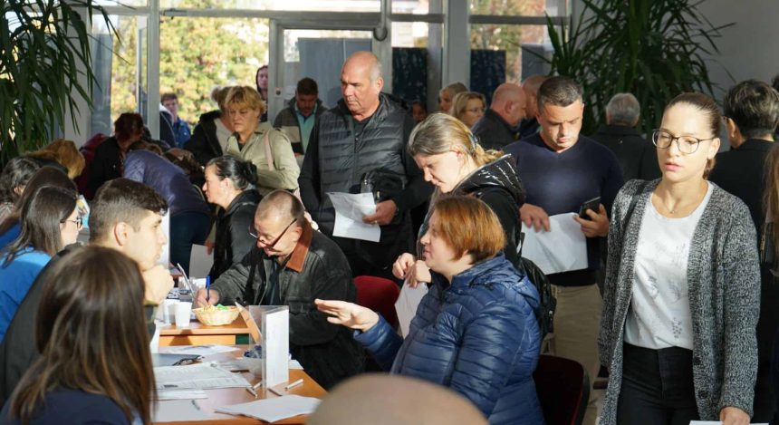 Peste 31000 de locuri de munca disponibile in Romania care sunt cele mai solicitate ocupatii