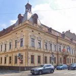 Prefectura nu poate preciza cati angajati ai primariilor din Sibiu vor fi concediati este prematur