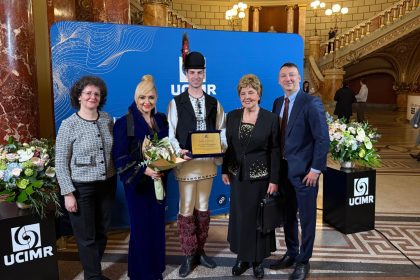 Premiu de Excelenta pentru Junii Sibiului 80 de ani de traditie si excelenta artistica