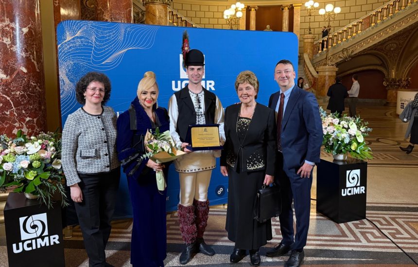 Premiu de Excelenta pentru Junii Sibiului 80 de ani de traditie si excelenta artistica