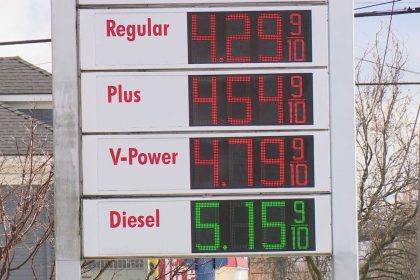 Pretul benzinei in SUA atinge cel mai inalt nivel din ultimele 21 de luni