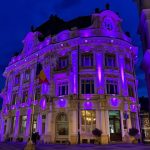 Primaria Sibiu iluminata in violet pentru constientizarea epilepsiei