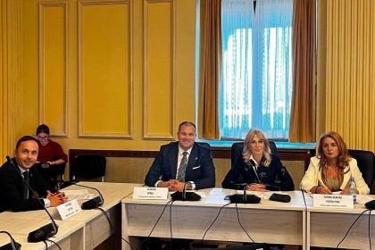 Raluca Turcan anunta ca legea pentru sprijinirea copiilor cu autism si sindrom Down este pe cale sa fie adoptata